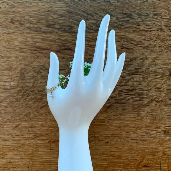 Me & Ro hammered gold bands and pearl cluster ring - Picture 9 of 9